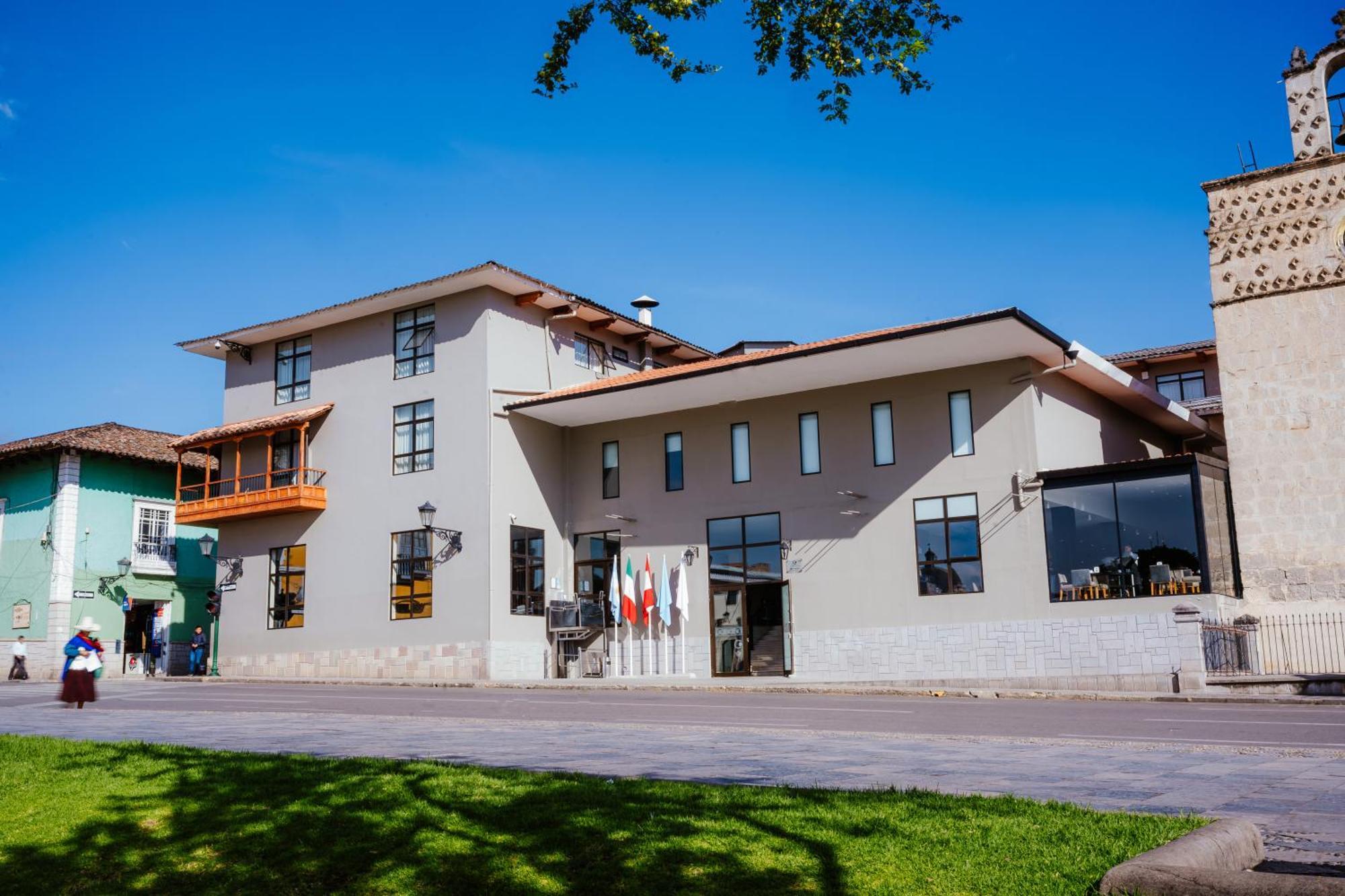 Wyndham Costa Del Sol Cajamarca Hotel Exterior photo