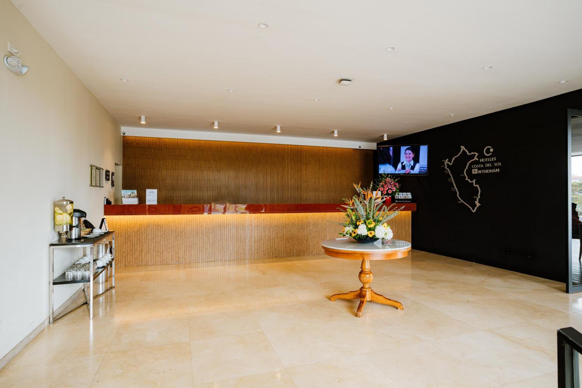 Wyndham Costa Del Sol Cajamarca Hotel Exterior photo